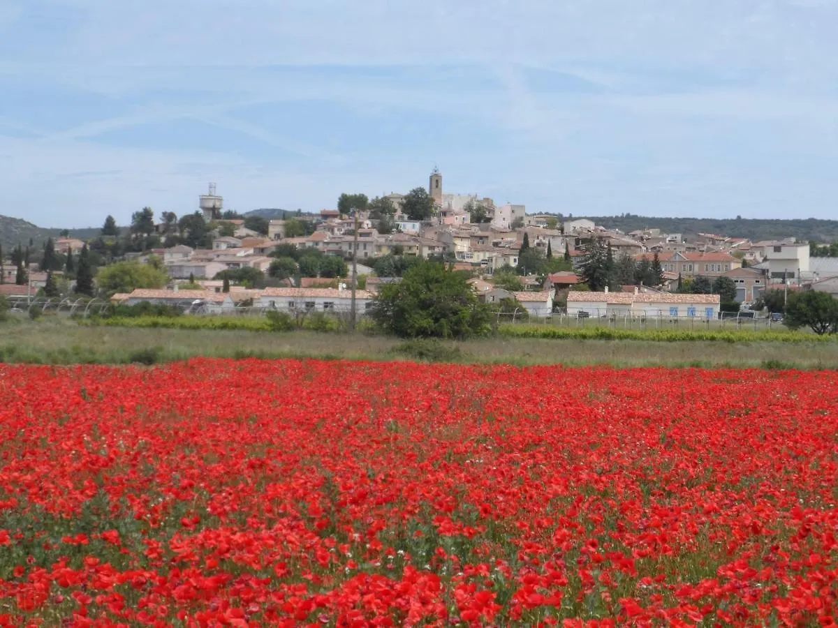 Place Du Chateau Pourrieres 프랑스
